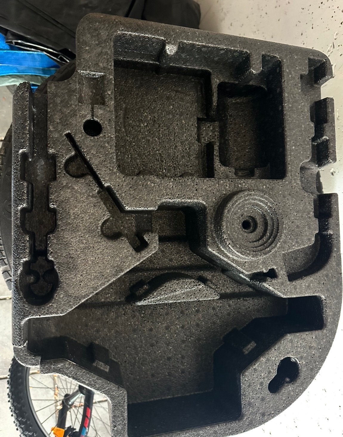 piepschuimen/foam inzetstuk reservewiel Volvo XC60, Ophalen of Verzenden, Volvo