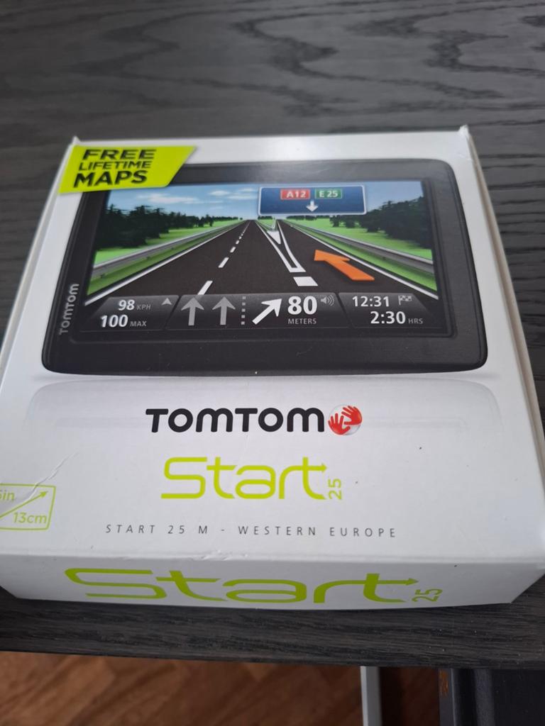 TomTom Start 25 M Navigatie met Lifetime Maps, Auto diversen, Autonavigatie, Ophalen of Verzenden, Zo goed als nieuw