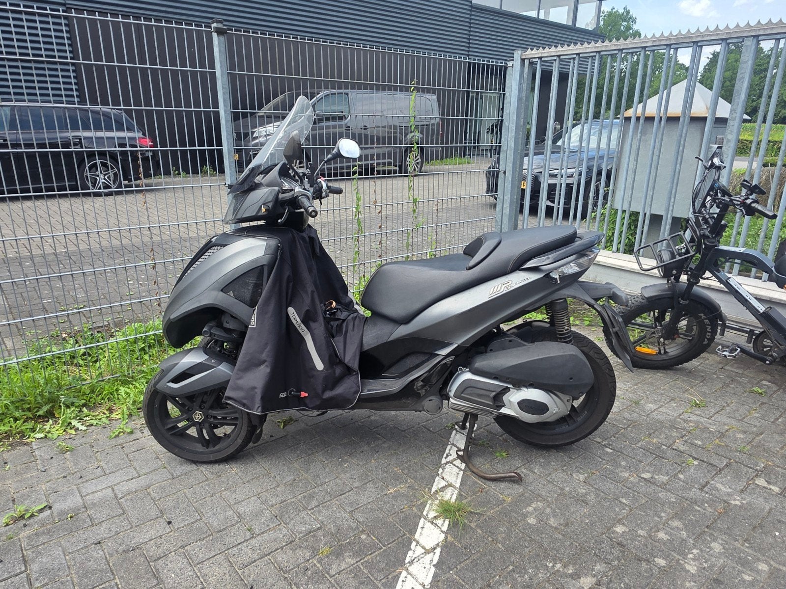 Piaggio MP3 300 Yourban LT uit 2012 - Grijs be rijbewijs, Ophalen, Gebruikt, Benzine, Overige modellen