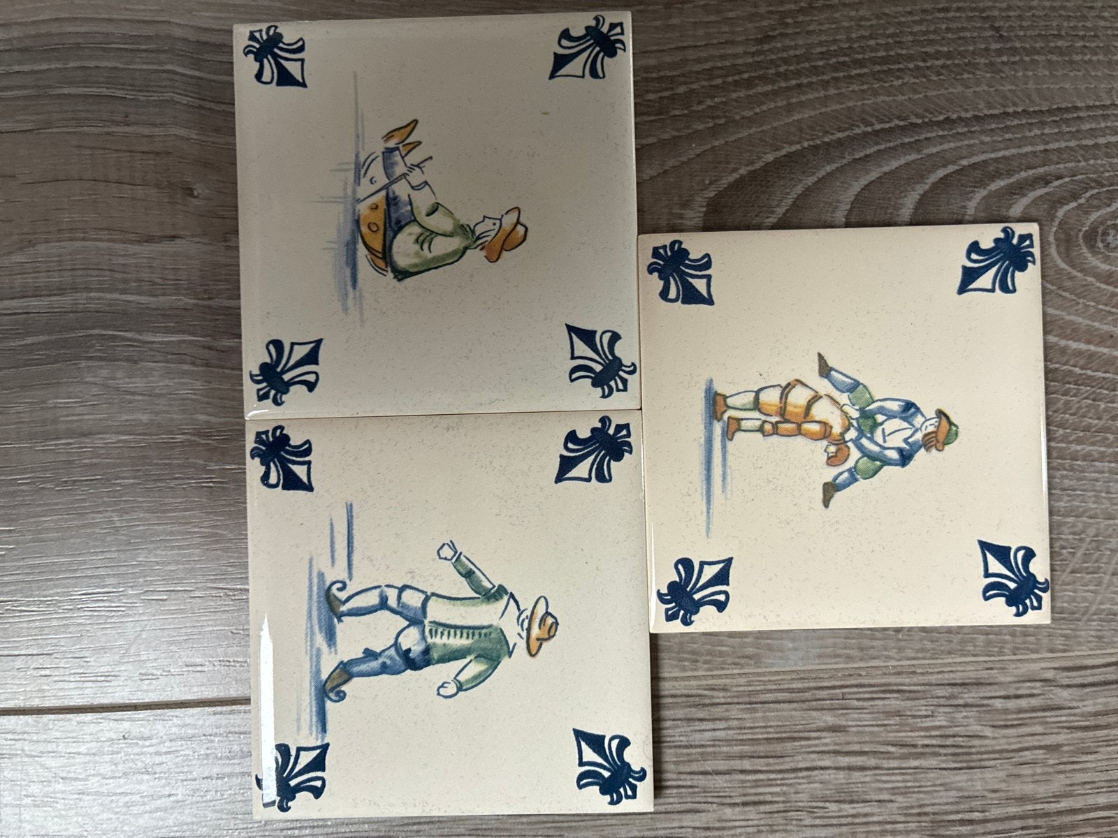 Set van 3 Hollandse tegels met spelende kinderen, Verzamelen, Ophalen, Zo goed als nieuw, 41 t/m 60