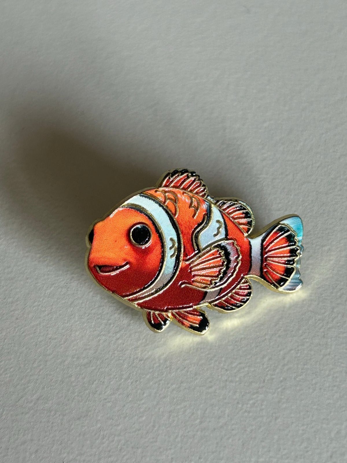 Leuke Nemo Clownvis Speldje - Nieuw, Ophalen of Verzenden, Nieuw, Dier of Natuur, Speldje of Pin