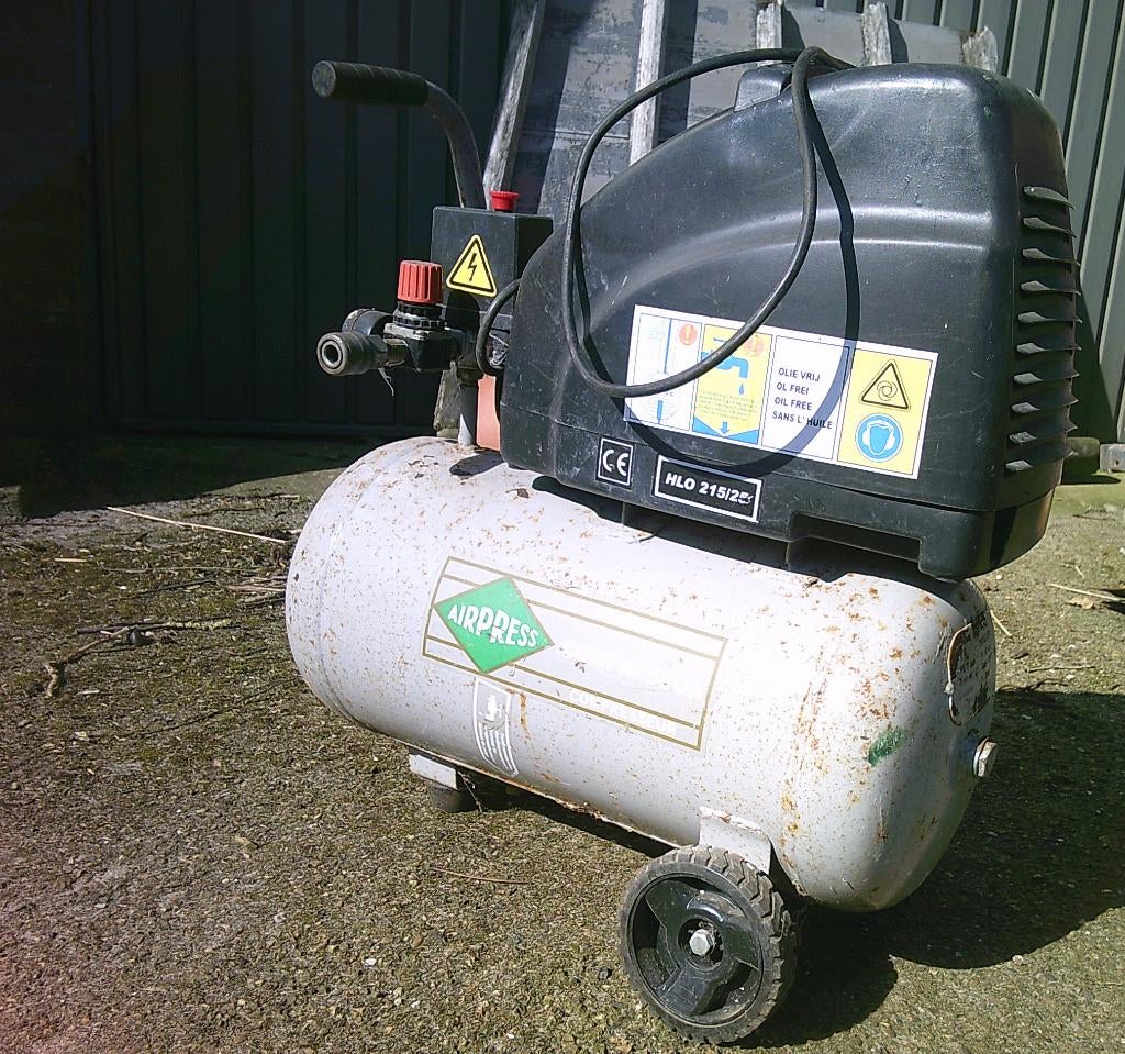 Airpress HLO 215-25 Handige Krachtige Olievrije Compressor, Doe-het-zelf en Verbouw, Compressors, Ophalen, Gebruikt, 6 tot 10 bar