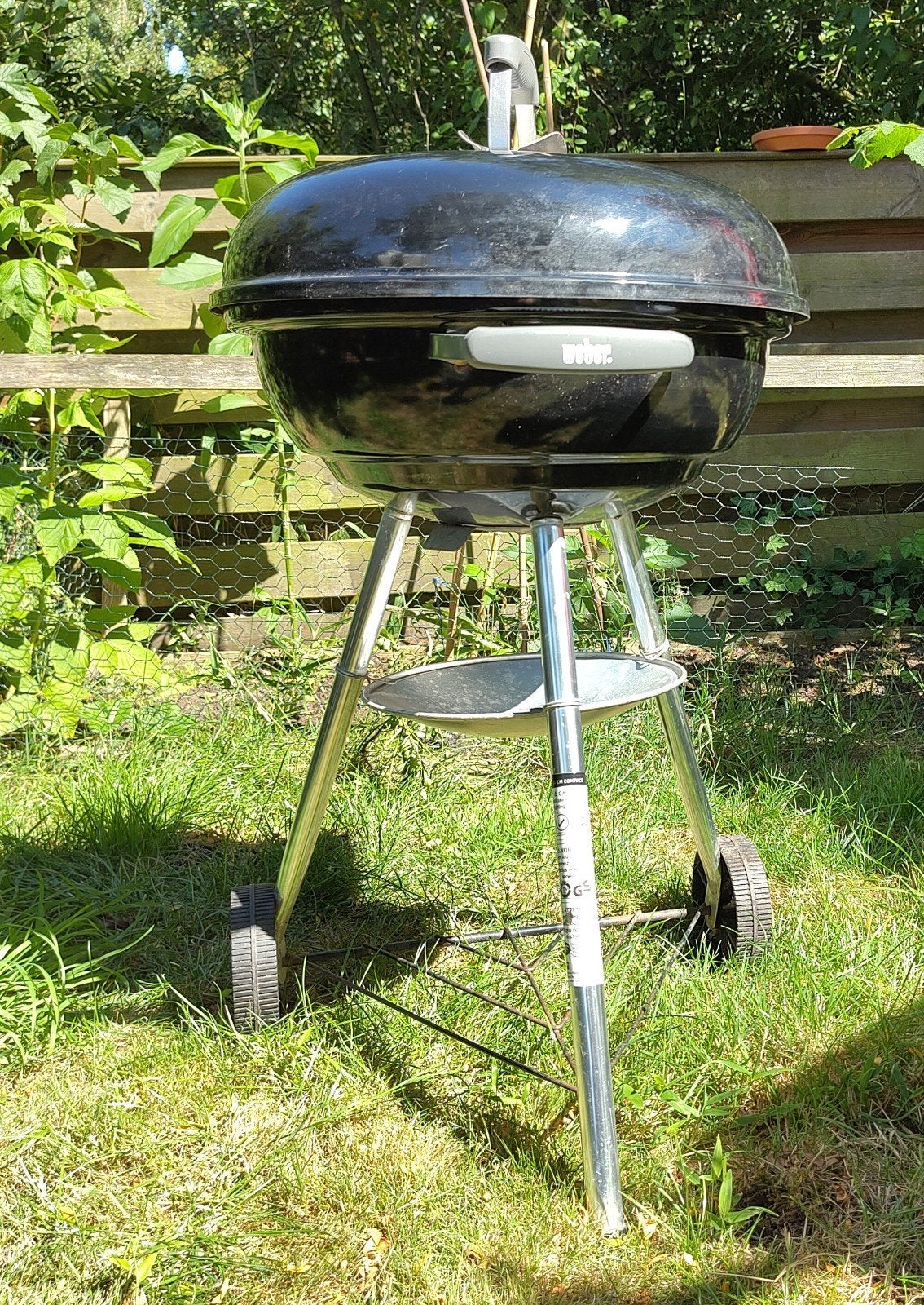 Weber barbecue 47 cm met snelstarter en briketten, Ophalen, Gebruikt, Weber