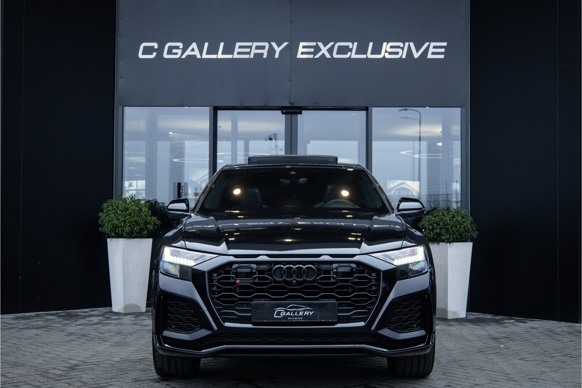 Audi RSQ8 4.0 TFSI quattro - RS Dynamic + | Pano | Keramisch, Auto's, Audi, Gebruikt, 600 pk, Zwart, Leder