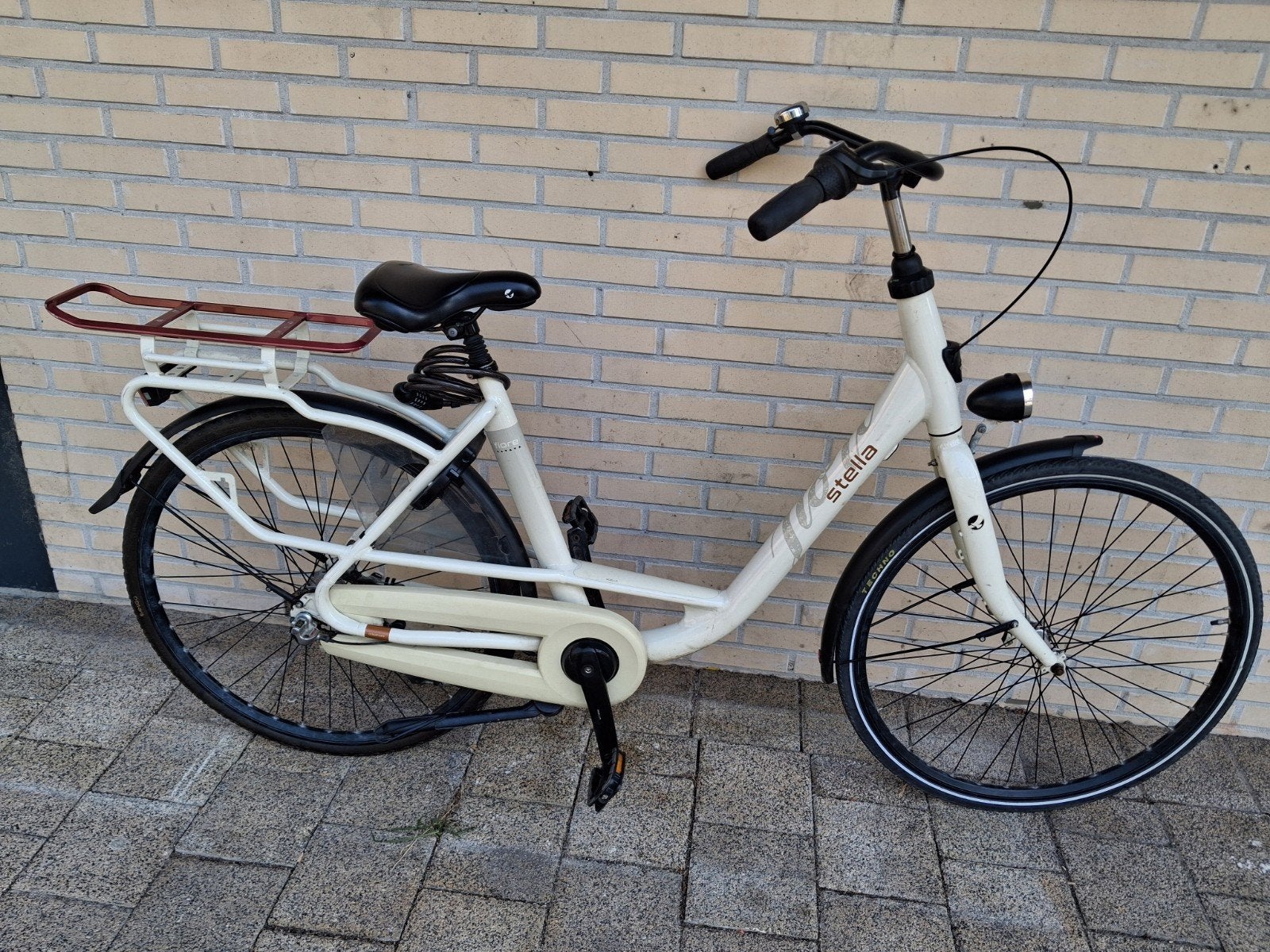 Dames fiets 28" met versn., Versnellingen, 0 zitjes, Trommelrem, Ophalen