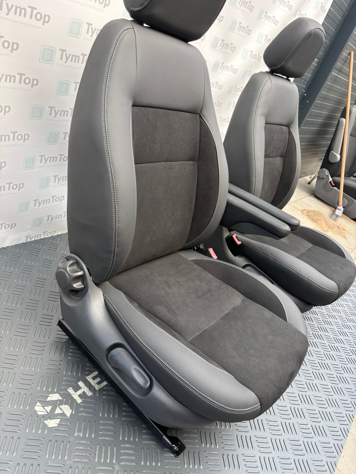Stoelen draaistoelen camper bus mercedes volkswagen renault, Tymtop5@gmail.com, 3161ek, Tymtop, Nieuw