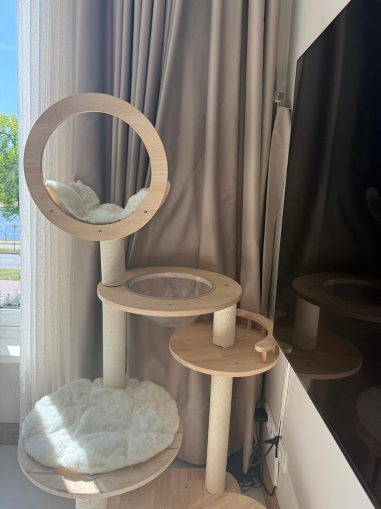 Moderne Houten Krabpaal met 'Space Capsule', Ophalen, Zo goed als nieuw, Krabpaal