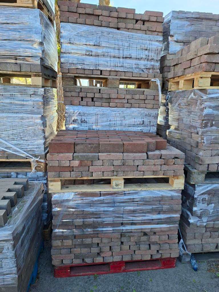 Gebakken waaltjes 5 duimers op pallets 33m2, Ophalen, Gebruikt, Keramiek, Klinkers