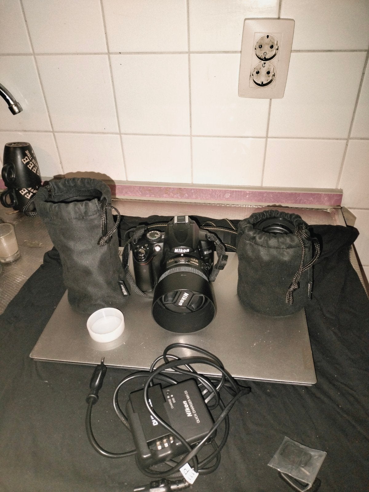 Nikon D5000 Spiegelreflexcamera met twee lenzen, Gebruikt, Spiegelreflex, Accu, Ophalen of Verzenden