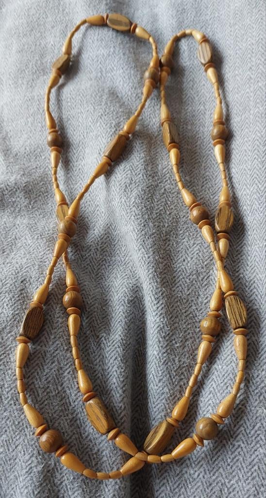 Lange  houten kralen ketting, Ophalen of Verzenden, Zo goed als nieuw, Bruin, Overige materialen