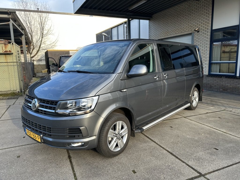 Volkswagen Transporter 2.0 TDI L2 DC 4 MOTION MARGE EURO 6, Auto's, Automaat, Dealer onderhouden, Stof, Gebruikt