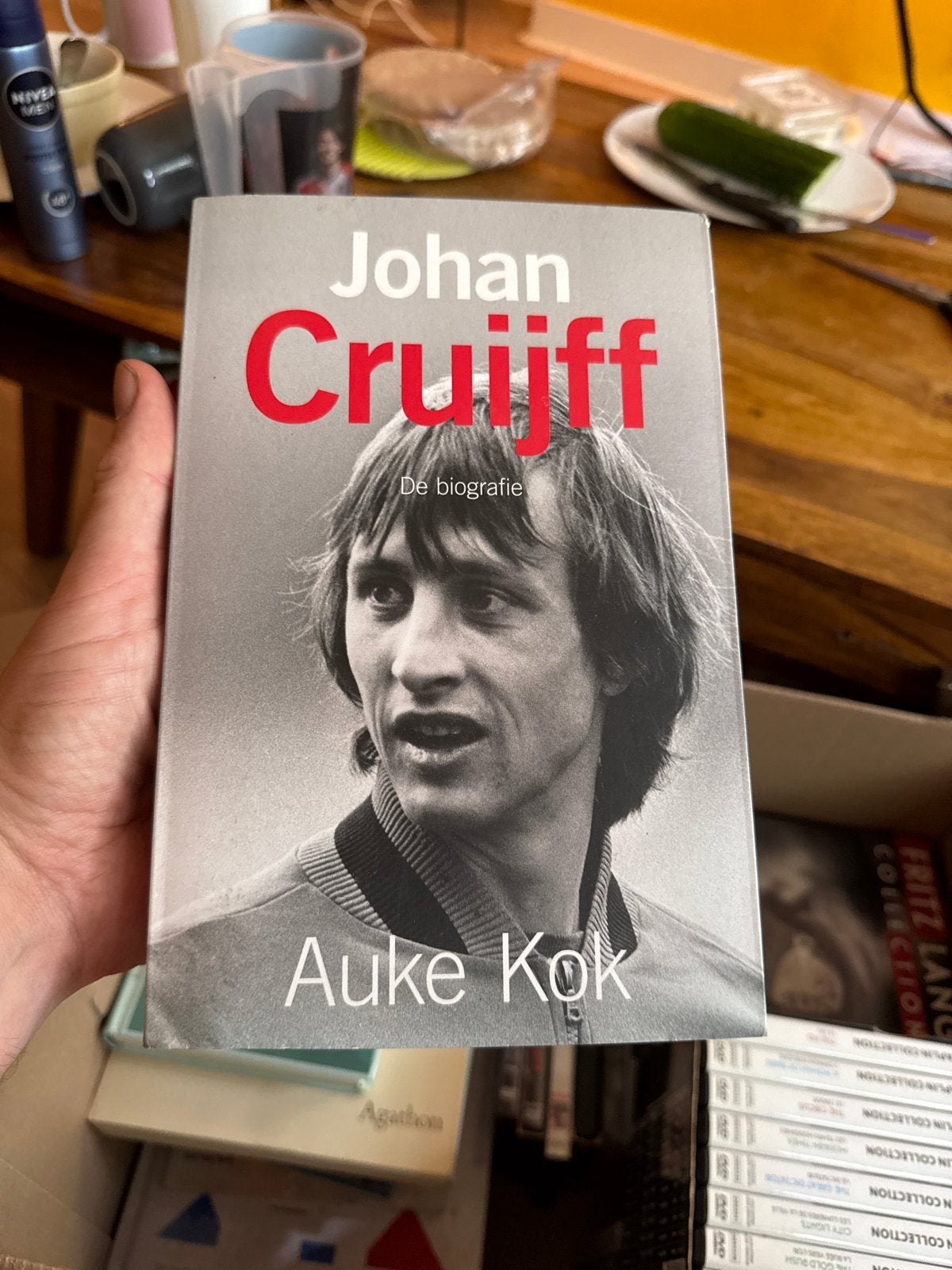 Johan Cruijff: De biografie - Auke Kok, Ophalen of Verzenden, Zo goed als nieuw, Sport