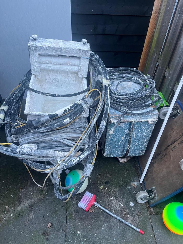 Spackspuit met compressor 220v, Ophalen of Verzenden, Zo goed als nieuw