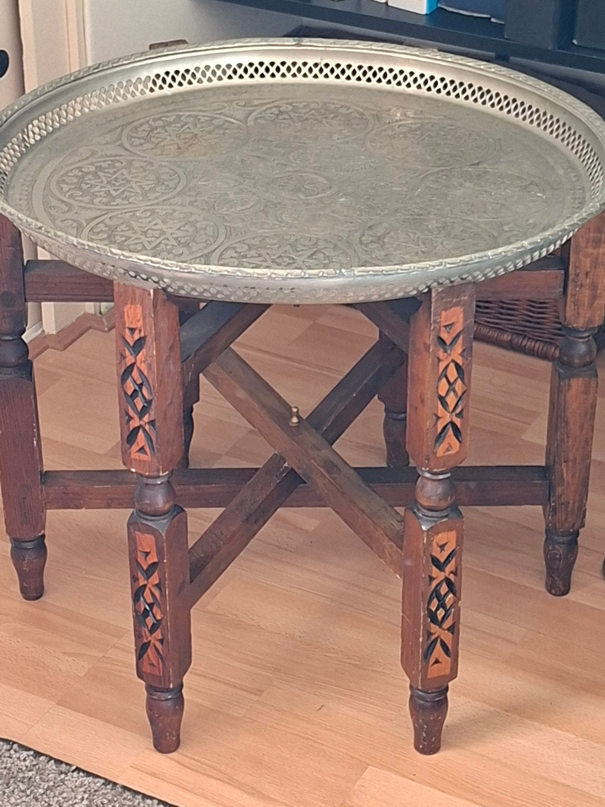 Antieke Marokkaanse bijzettafel met dienblad, Ophalen of Verzenden