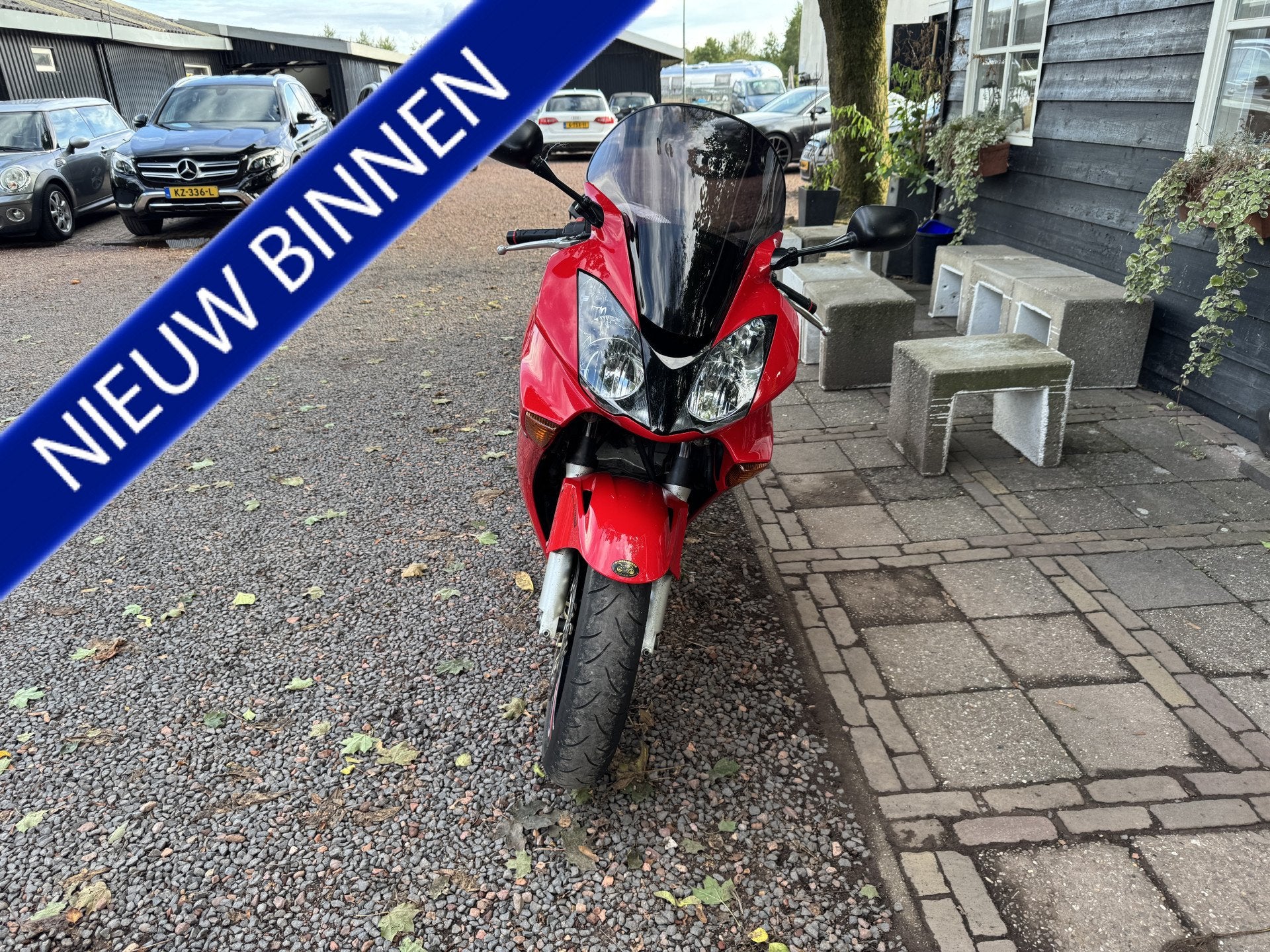 Honda VFR 800FI (bj 2002), Bedrijf, Info@advandermeer.nl, Meer dan 35 kW, Birkstraat 124
3768HM  SOEST, NL