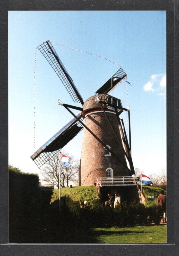 molen; Korenmolen Martinus te Beugen.  FOTO., Ophalen of Verzenden, 1980 tot heden, Noord-Brabant