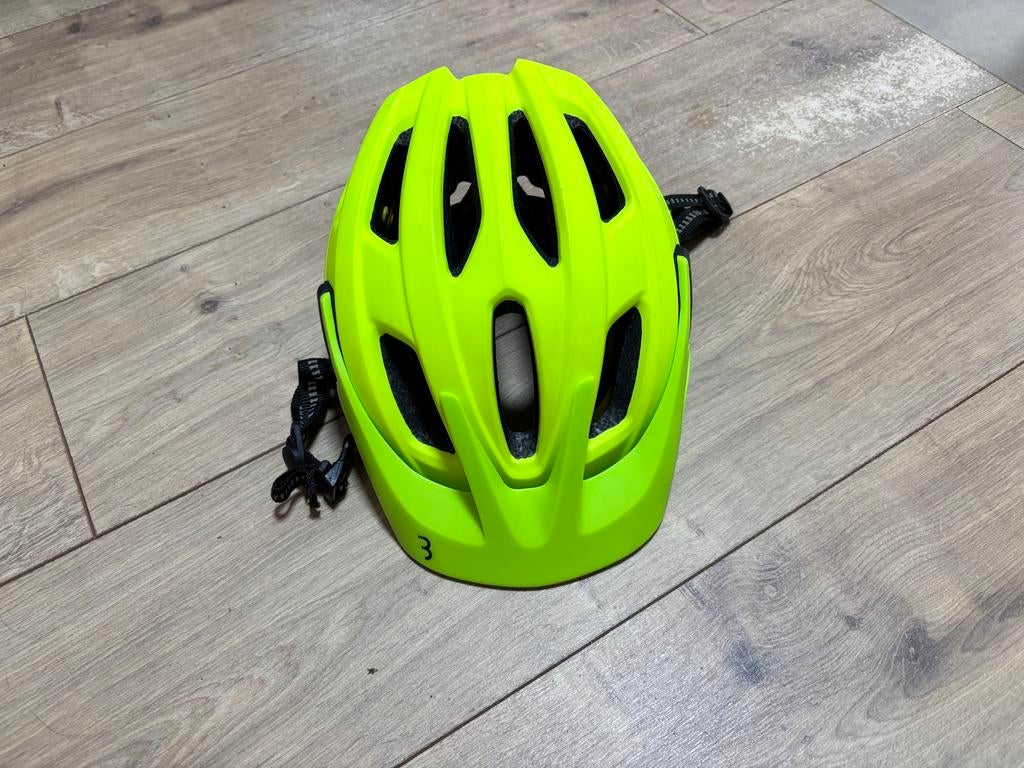 Fietshelm kind BBB type BHE-22 neon geel, Ophalen of Verzenden, Gebruikt, Overige maten, Jongen of Meisje