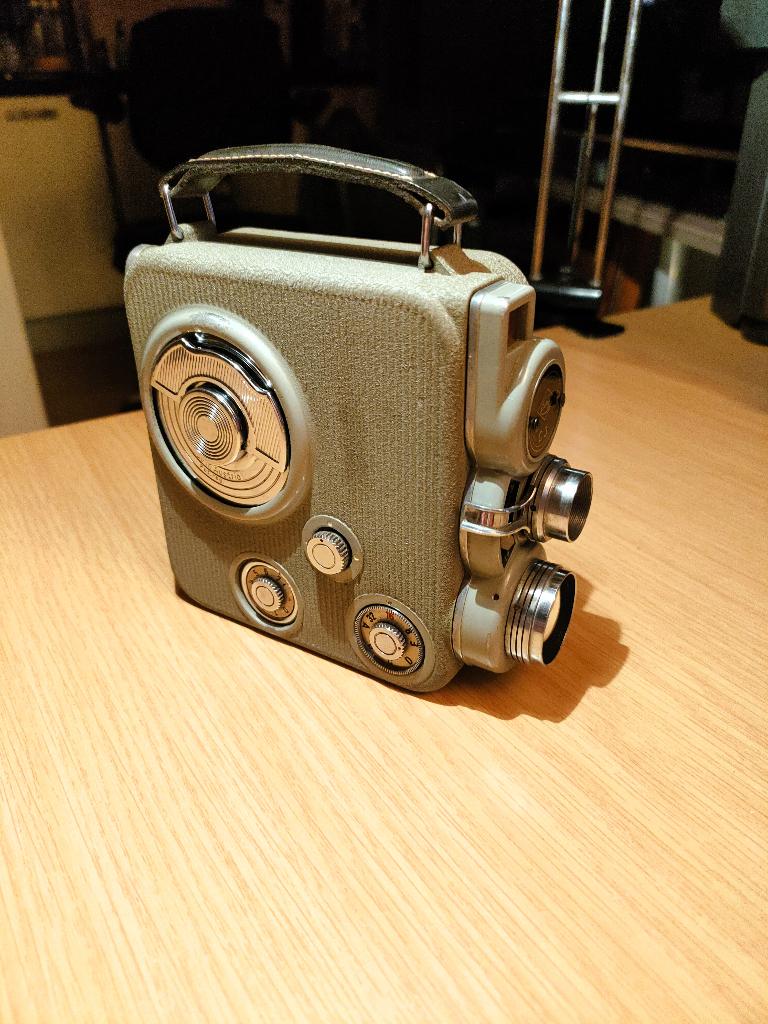 Vintage Eumig C3 8mm filmcamera (Double-8) – Goed werkend, Verzenden, 1940 tot 1960, Filmcamera