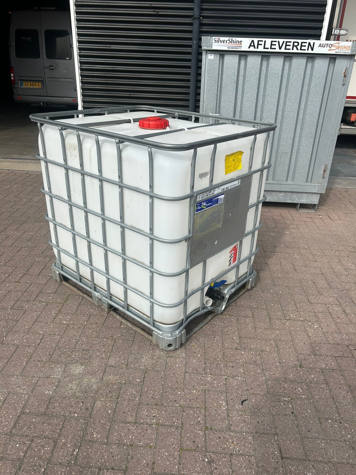 1000 liter vat voor regenton, Tuin en Terras, Regentonnen, 150 liter of meer, Ophalen, Zo goed als nieuw