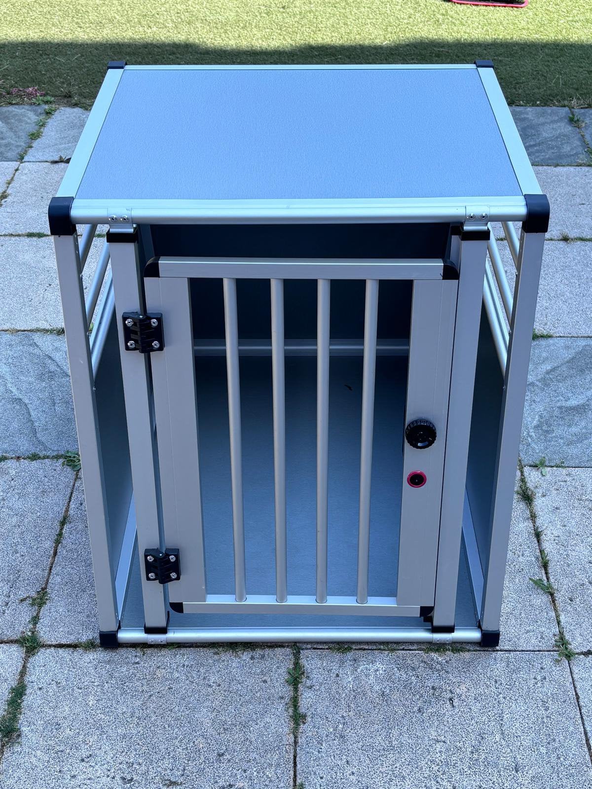Nieuwe Karlie Aluminium Honden Transportbox–59 x 66 x 75 cm, Ophalen, Hondenkennel, Minder dan 65 cm, Minder dan 75 cm