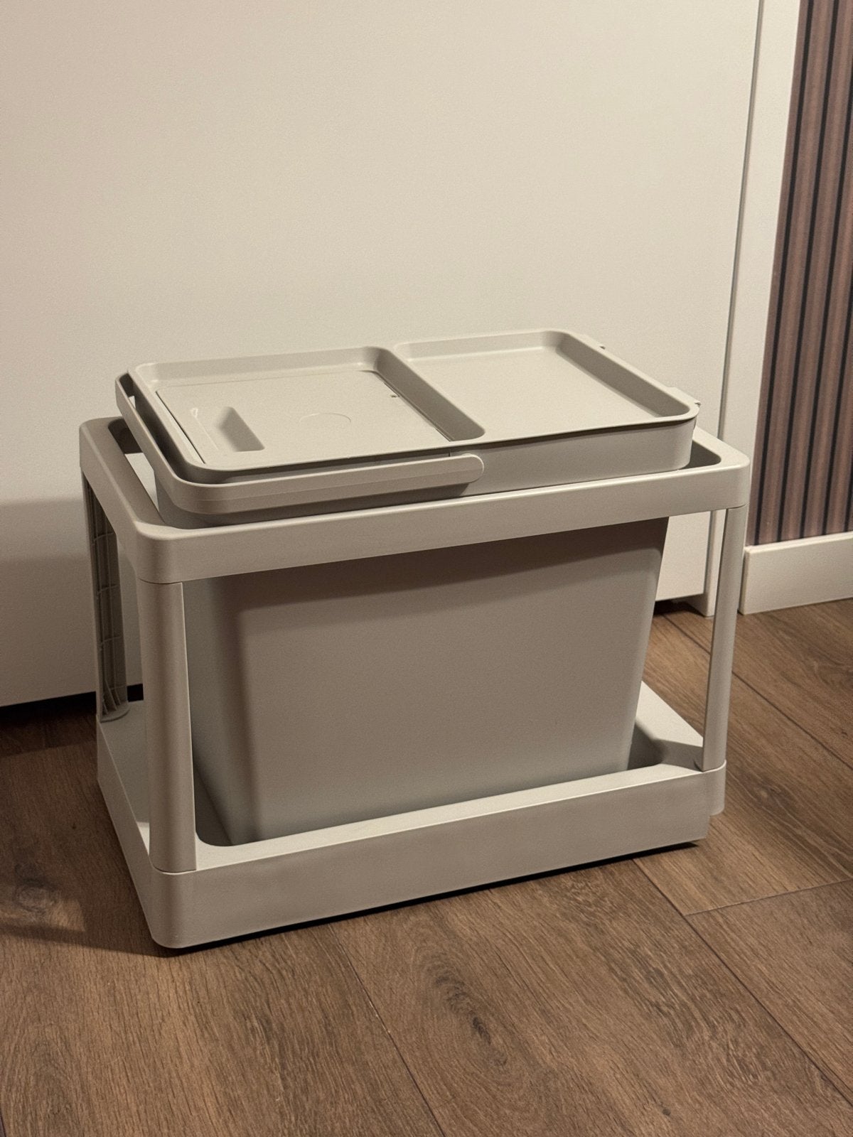 Ikea Hallbar afvalemmer met uitrekbaar frame, 20 tot 30 liter, Ophalen, Zo goed als nieuw, Kunststof