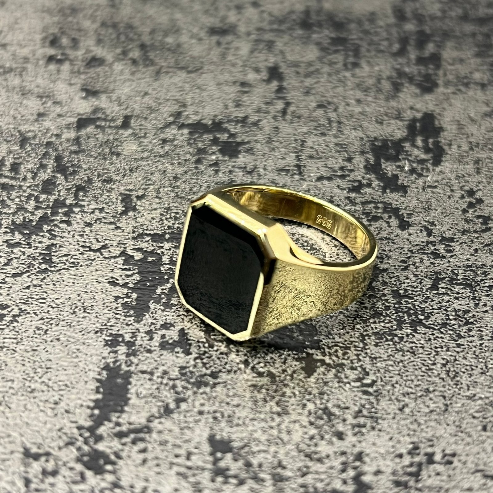 14k gouden zegelring heren onyx steen massief, Ophalen of Verzenden, Nieuw, Goud, Heer