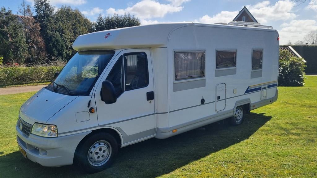 Bustner t625 half integraal i.z.g.st., Caravans en Kamperen, Particulier, Tot en met 4, Half-integraal