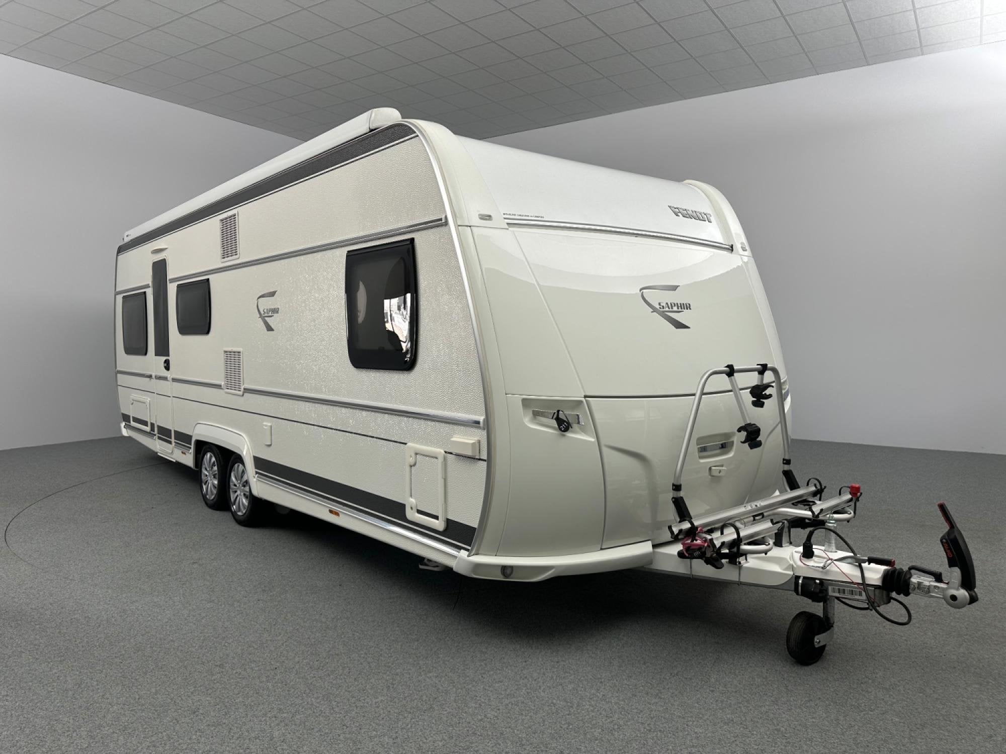 Fendt Saphir 650 SKM Levelsysteem Dakairco Cassetteluifel, Caravans en Kamperen, Caravans, Dwars-stapelbed, Rondzit, Reservewiel