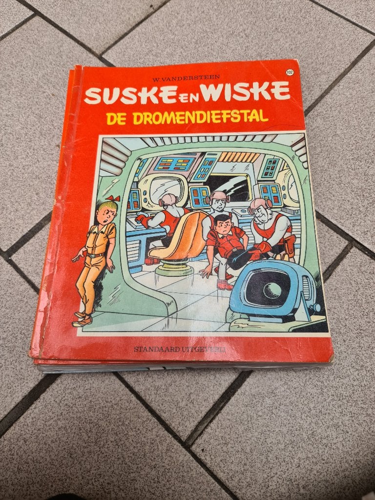 Suske en wiske, Willy van der Steen., Meerdere stripboeken, Ophalen, Gelezen