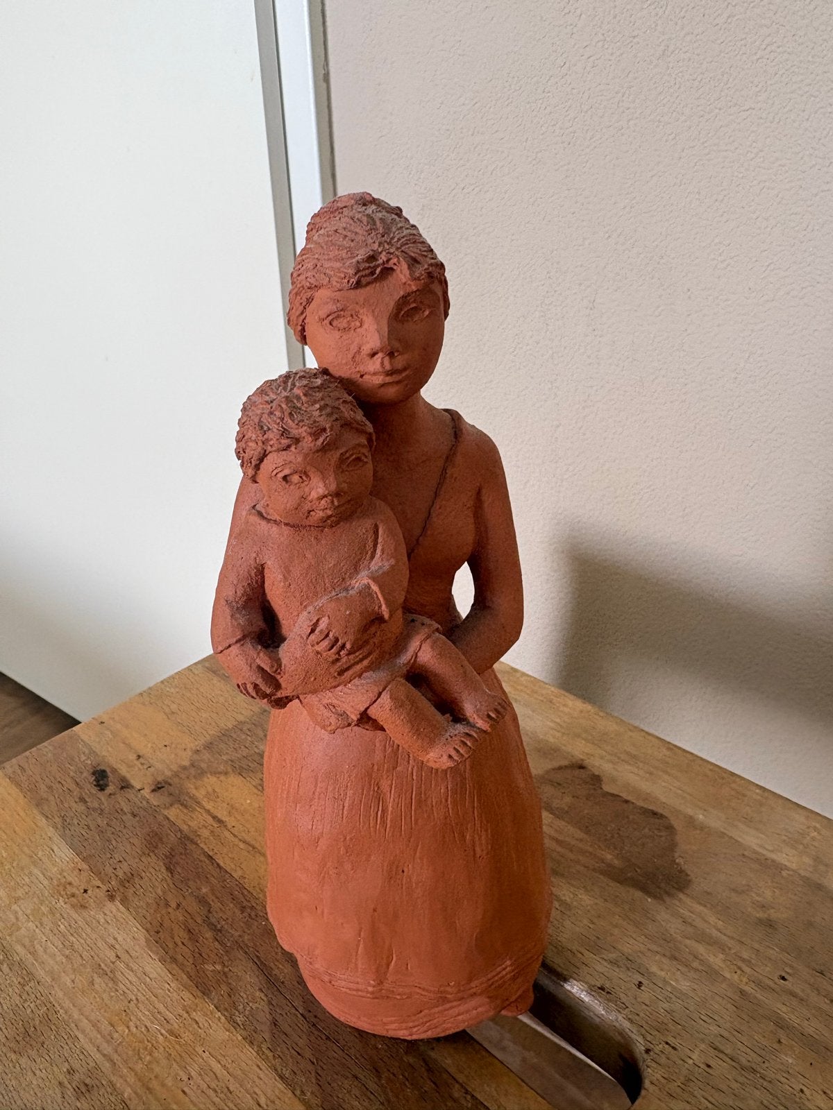 Terracotta beeldje moeder en kind - Handgemaakt, Verzamelen, Ophalen, Gebruikt, Mens