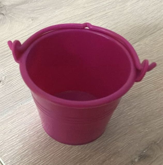 Klein roze emmertje 7 x 5 cm miniatuur emmer poppenhuis, Ophalen of Verzenden, Zo goed als nieuw, Poppenhuis