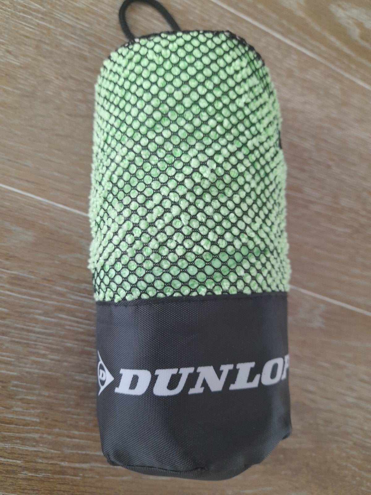 schooltip/gymles  Nieuwe Sporthanddoek groen Dunlop, Ophalen of Verzenden, Nieuw