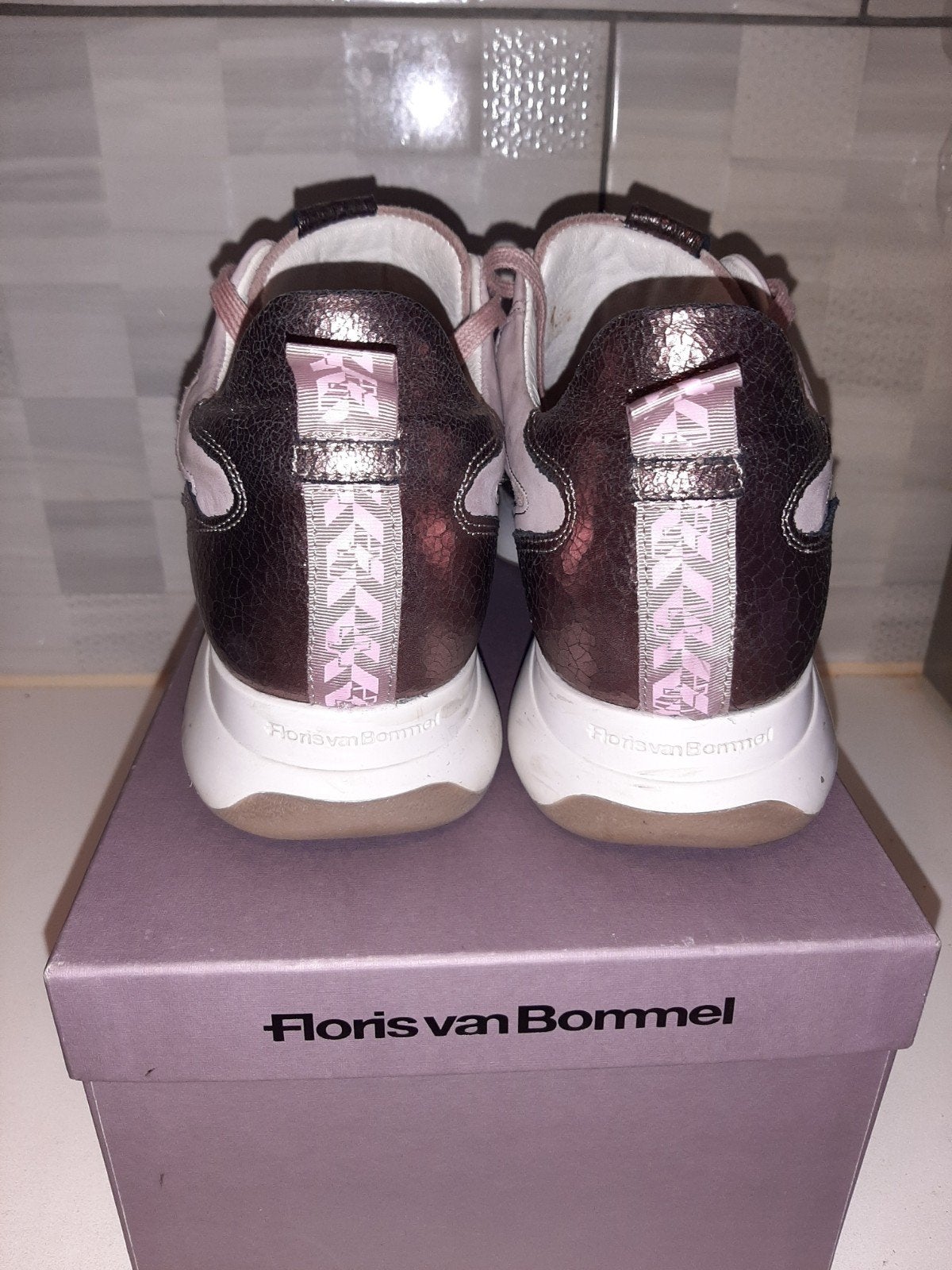 FRED VAN BOMMEL sneakers maat 42, Verzenden, Floris van Bommel, Sneakers of Gympen, Zo goed als nieuw