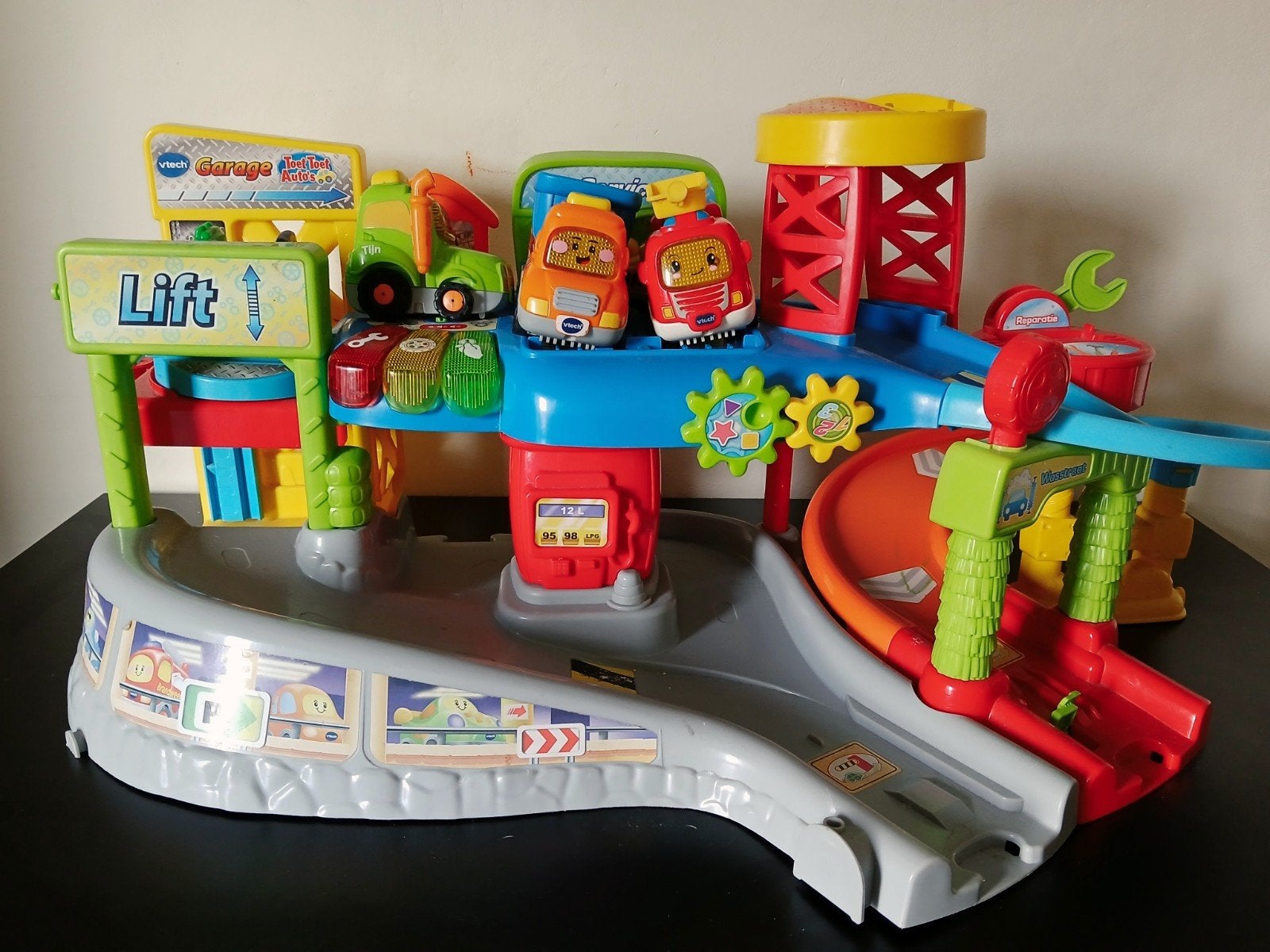 VTech Toet Toet Auto's Garage met 5 auto's en veel extra's, Ophalen of Verzenden, Gebruikt