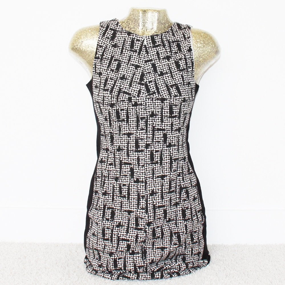 Mooie Drykorn Jurk - 84 (Maat 3|M) € 75,-, Maat 38/40 (M), Drykorn, Overige kleuren, Ophalen of Verzenden