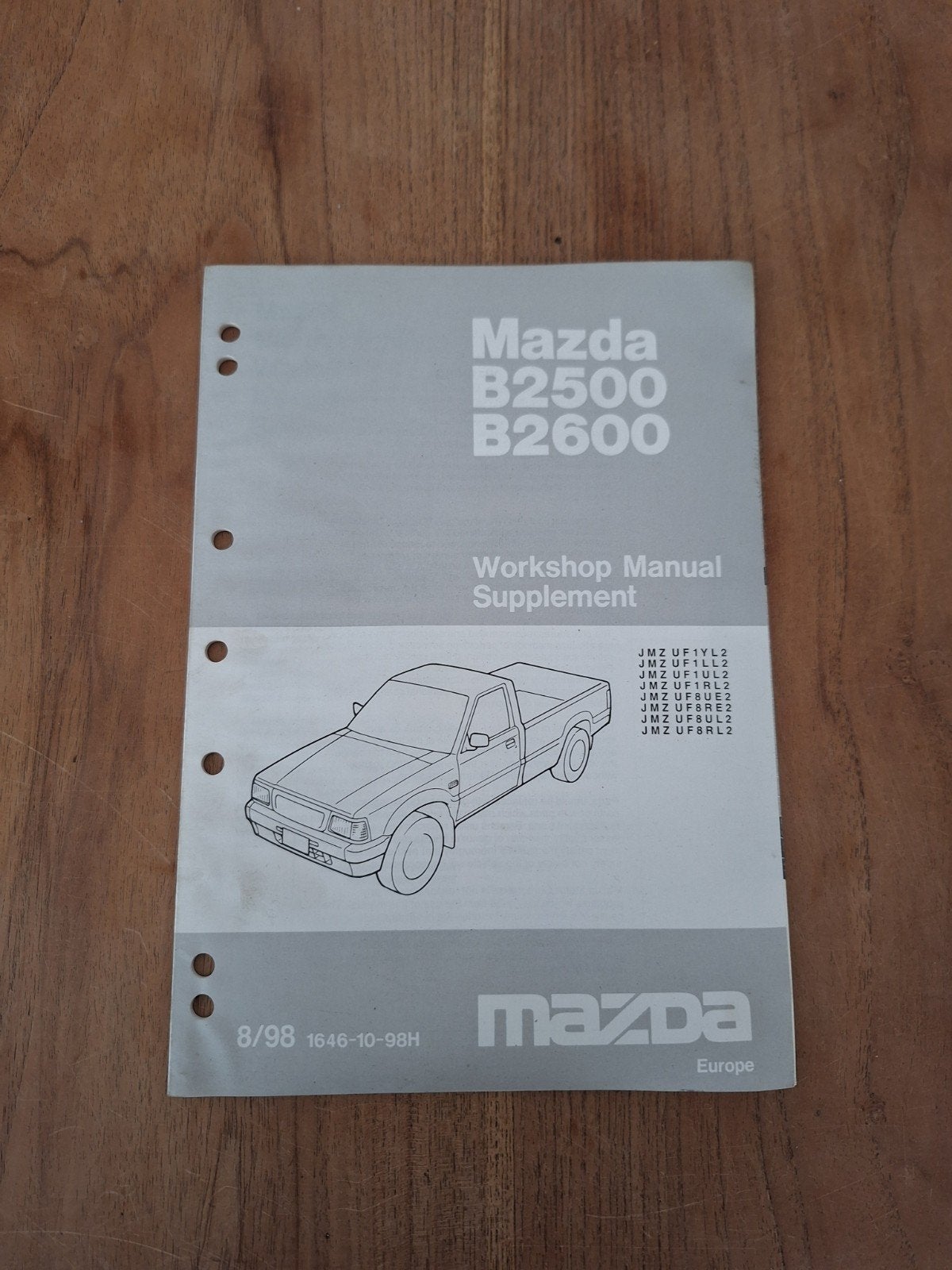 Mazda B2500 B2600 workshop manual and supplement, Ophalen of Verzenden