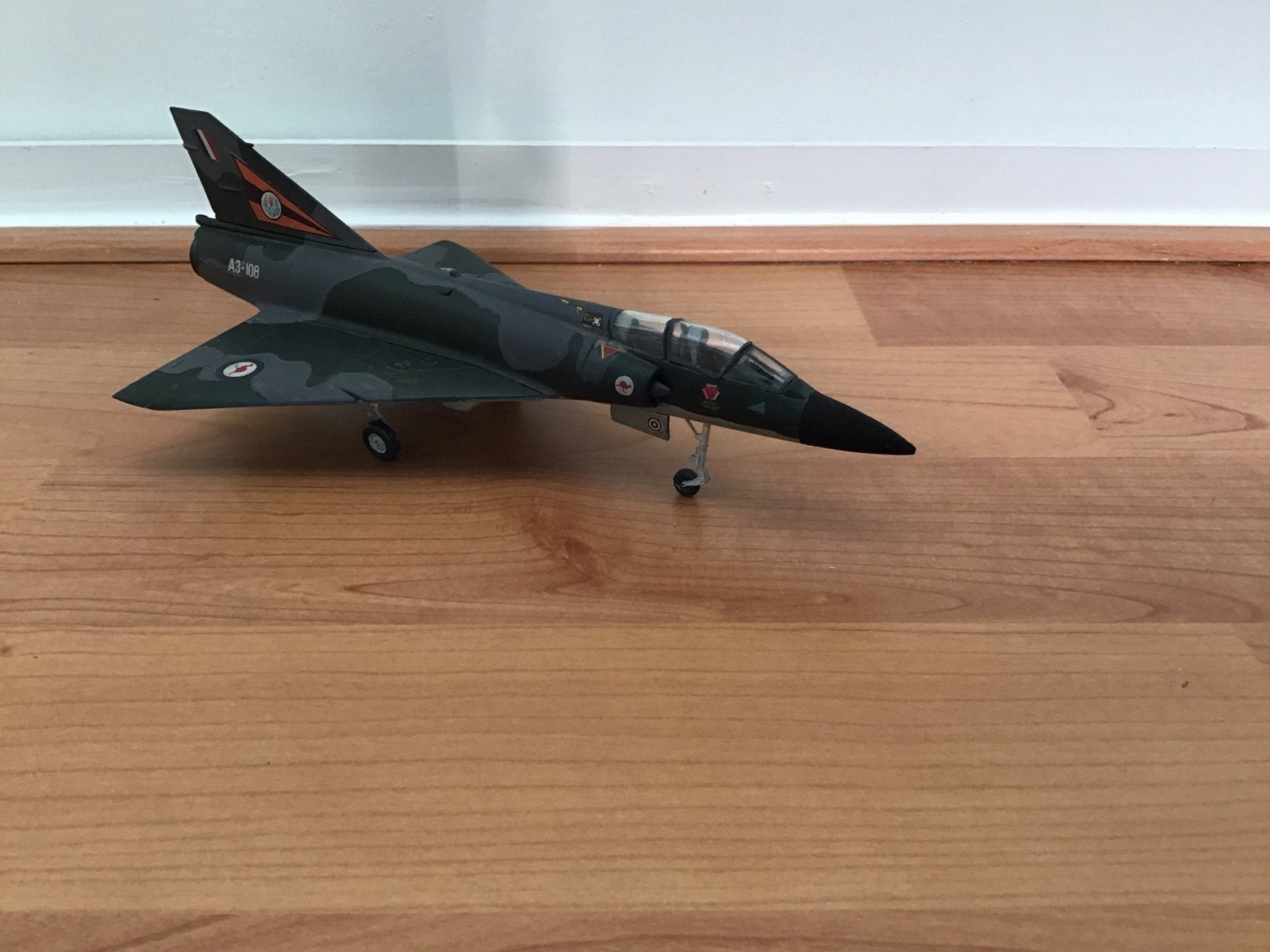 Modelvliegtuig Mirage III - Zo goed als nieuw, Overige merken, 1:72 tot 1:144, Ophalen of Verzenden, Zo goed als nieuw