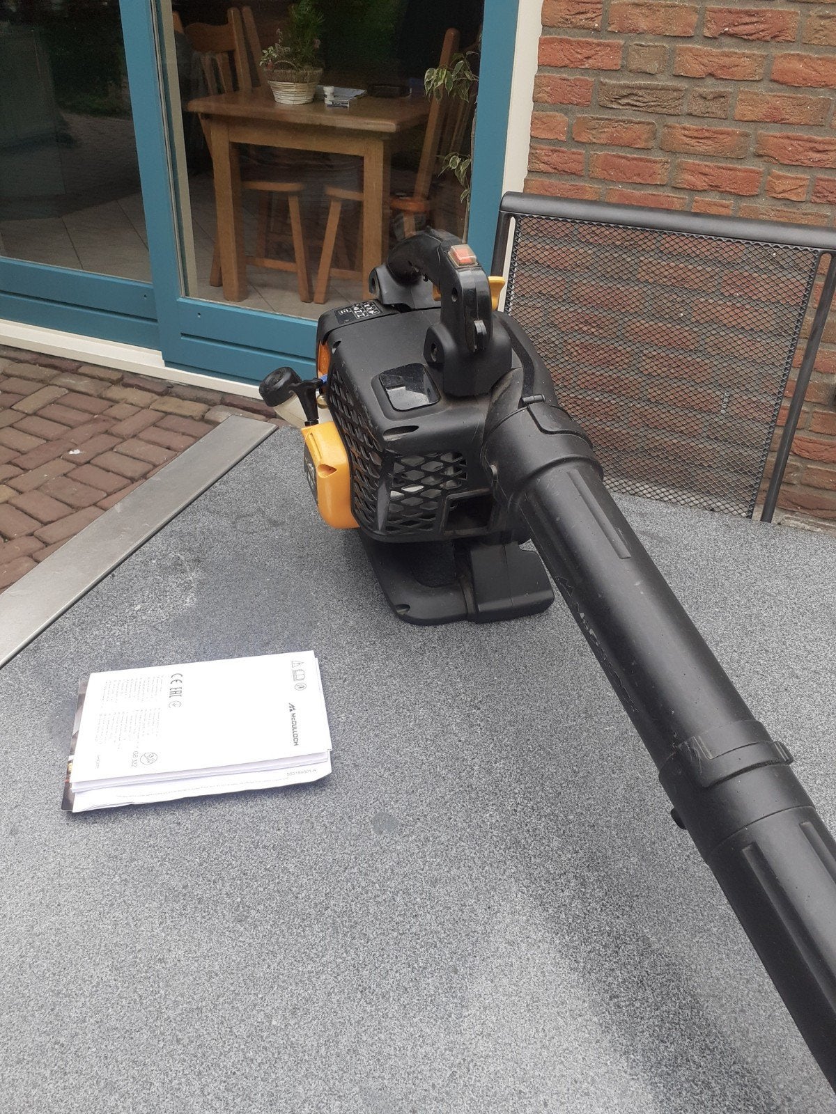 McCulloch GB 322 Bladblazer op Aspen brandstof, Ophalen, Benzine, Handgedragen, McCulloch
