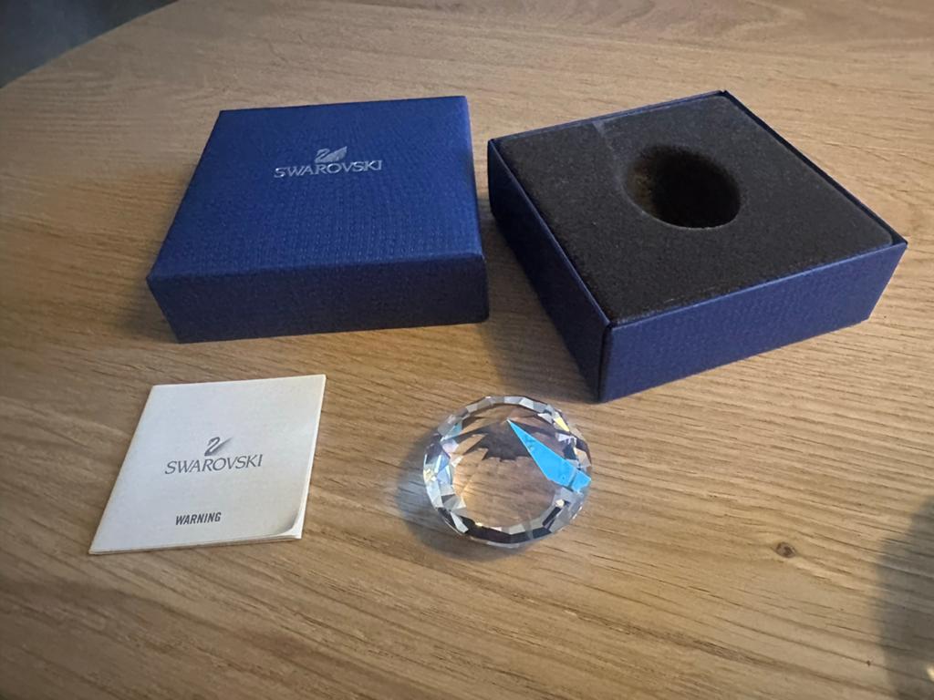 Swarovski Kristal Diamant met Doosje en Boekje, Verzamelen, Swarovski, Ophalen of Verzenden, Zo goed als nieuw, Figuurtje