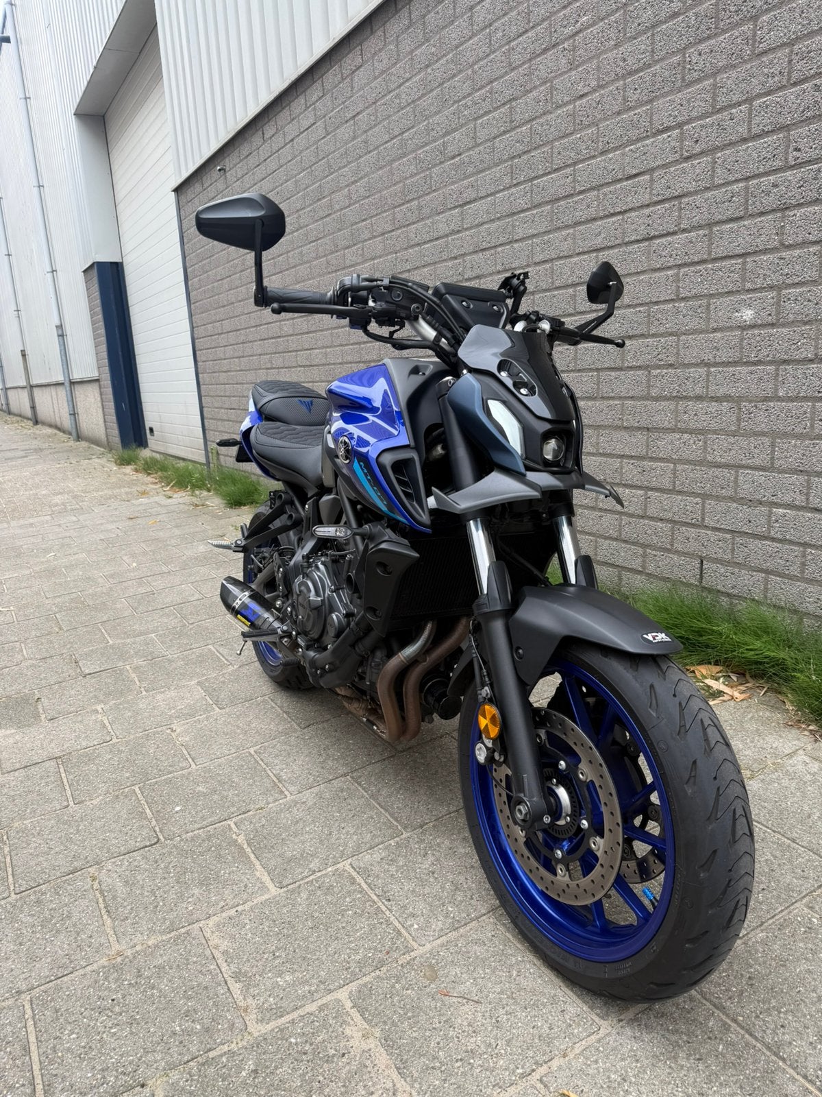 Yamaha MT-07 met Akrapovic uitlaat en comfortzadel, Motoren, Motoren | Yamaha, 2 cilinders, Sportuitlaat, Gebruikt, Particulier