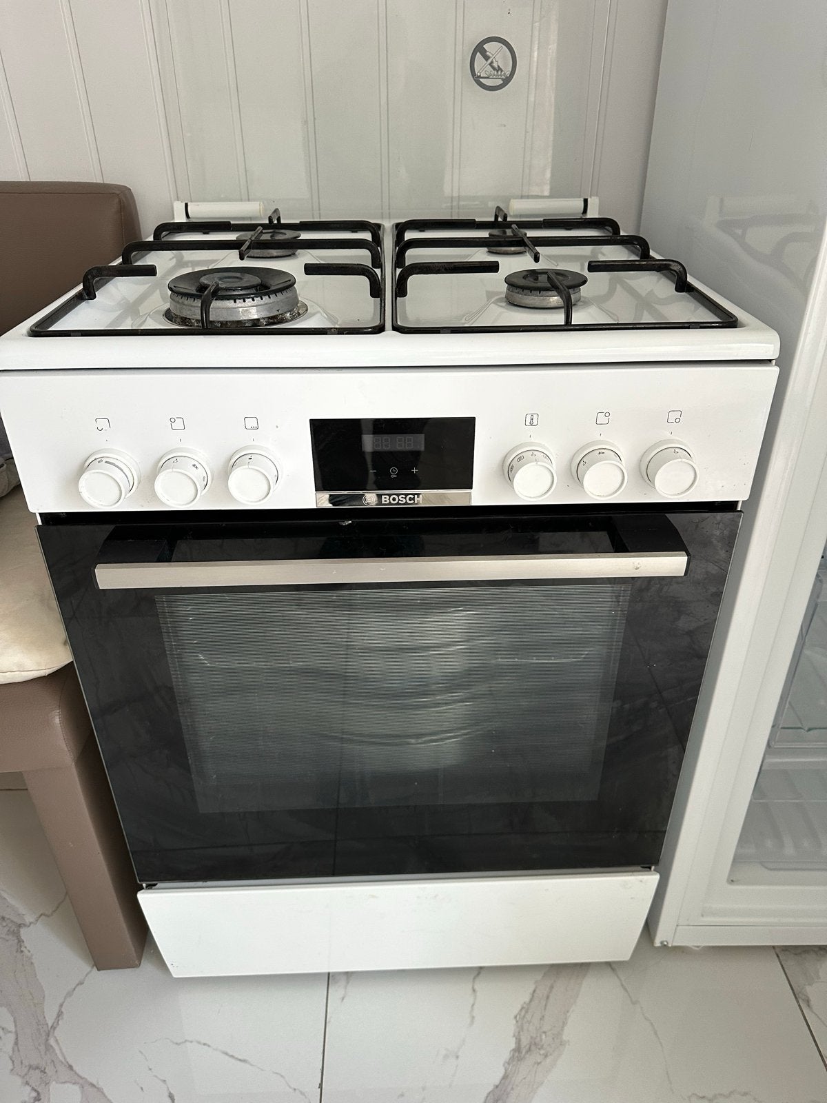 Bosch Gasfornuis met Oven - Zo goed als nieuw, Witgoed en Apparatuur, Zo goed als nieuw, Gas, 4 kookzones, Ophalen of Verzenden