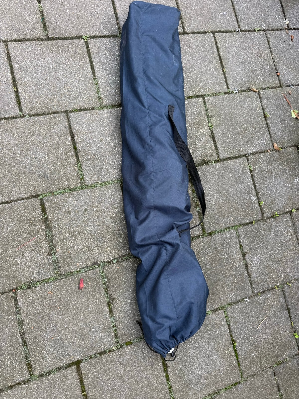 Lichtgewicht campingtafel (140x80 cm) met 4 verstelbare stoe, Ophalen, Zo goed als nieuw, Campingtafel