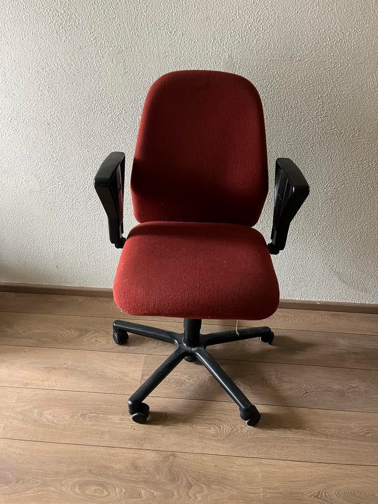 Gratis Bureaustoel - Rood/Bruin, Ophalen, Gebruikt, Rood, Bureaustoel