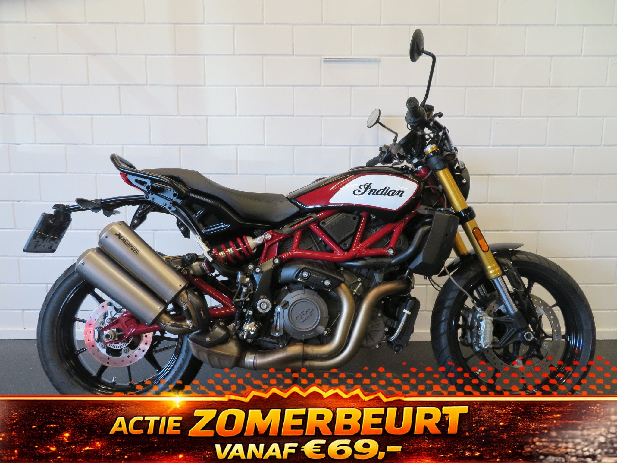 Indian FTR 1200 S RACE AKRA NIEUWSTAAT (bj 2019), Motoren, Motoren | Overige merken, Bedrijf, 1200 cc, INDIAN, Naked bike