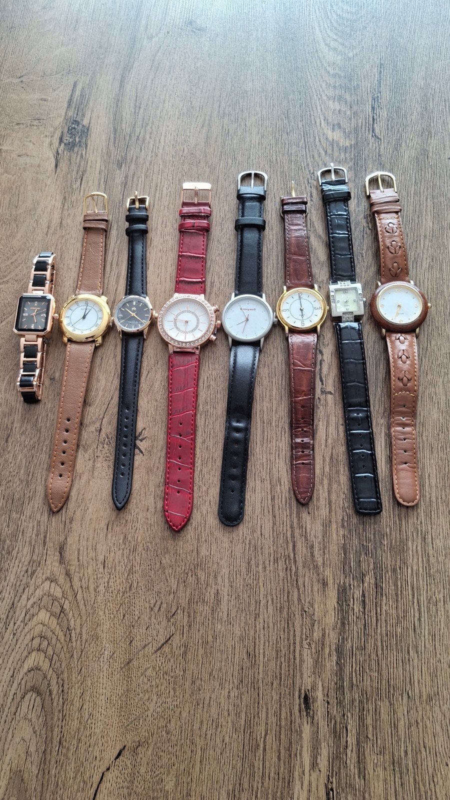 8 mooie horloges 4 nieuwe 4 gebruikt., Overige merken, Polshorloge, Ophalen of Verzenden, Overige materialen