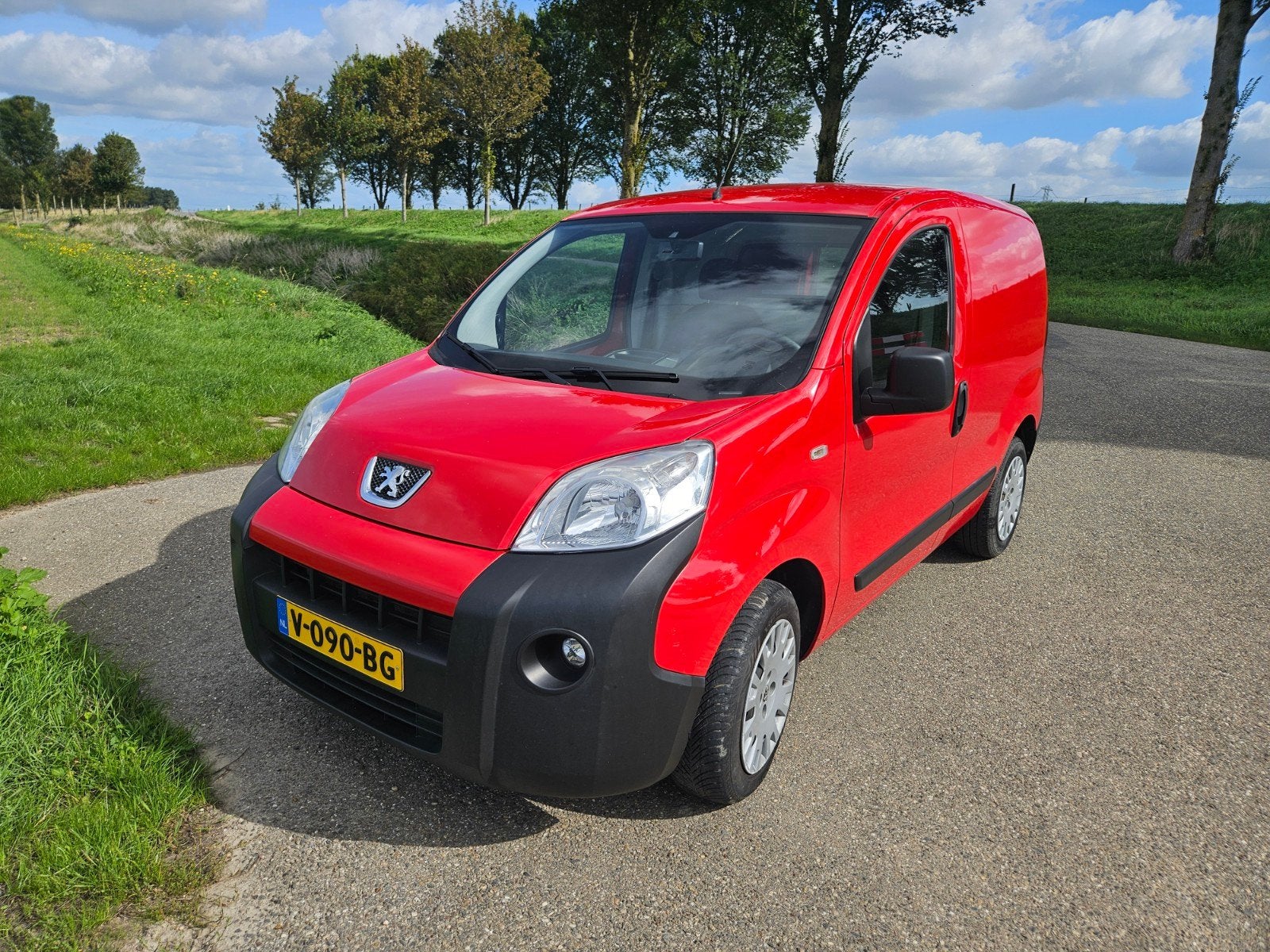 Peugeot Bipper 1.3 D  2016 lage NAP km stand., 4 cilinders, 400 kg, 23 km/l, Origineel Nederlands