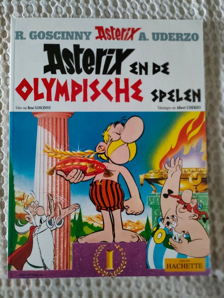 ASTERIX Hachette-uitgaven (jfb-astx), Eén stripboek, Ophalen of Verzenden, Gelezen