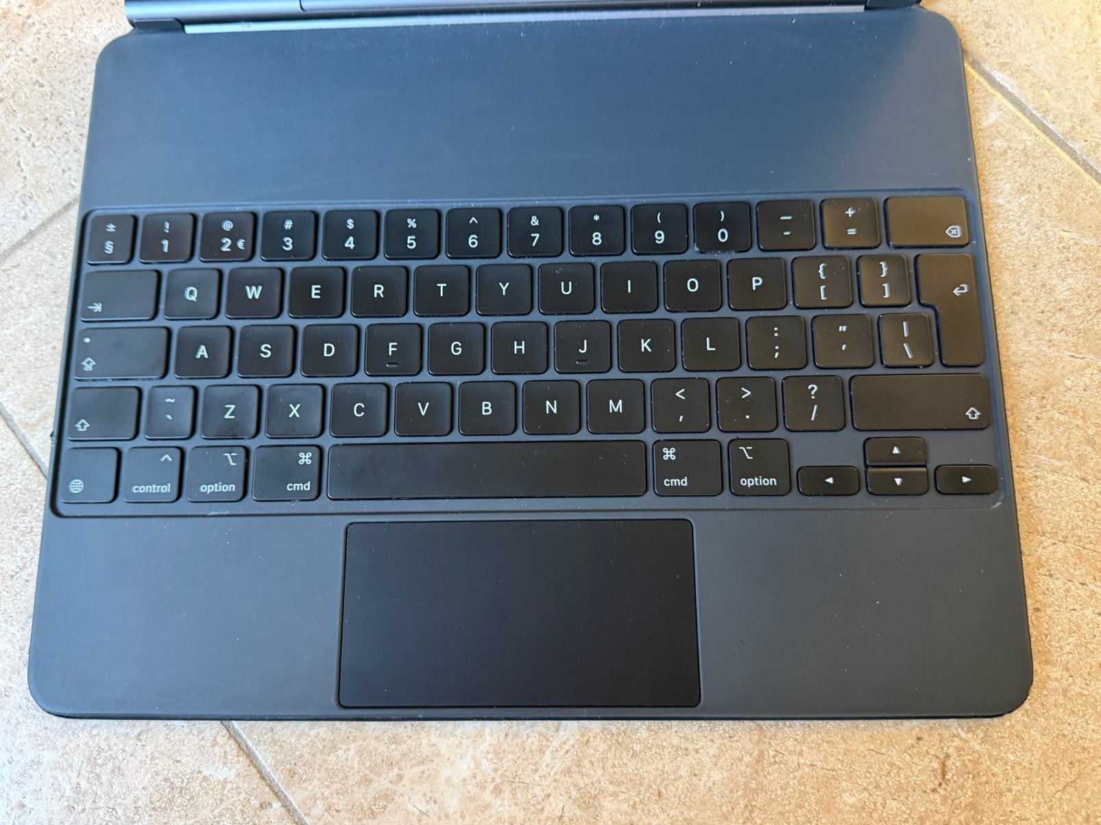Apple Magic keyboard voor Ipad Pro 12.9 Inch en Air 13 Inch, Ophalen of Verzenden, Gebruikt, 13 inch of meer, Bescherming voor- en achterkant