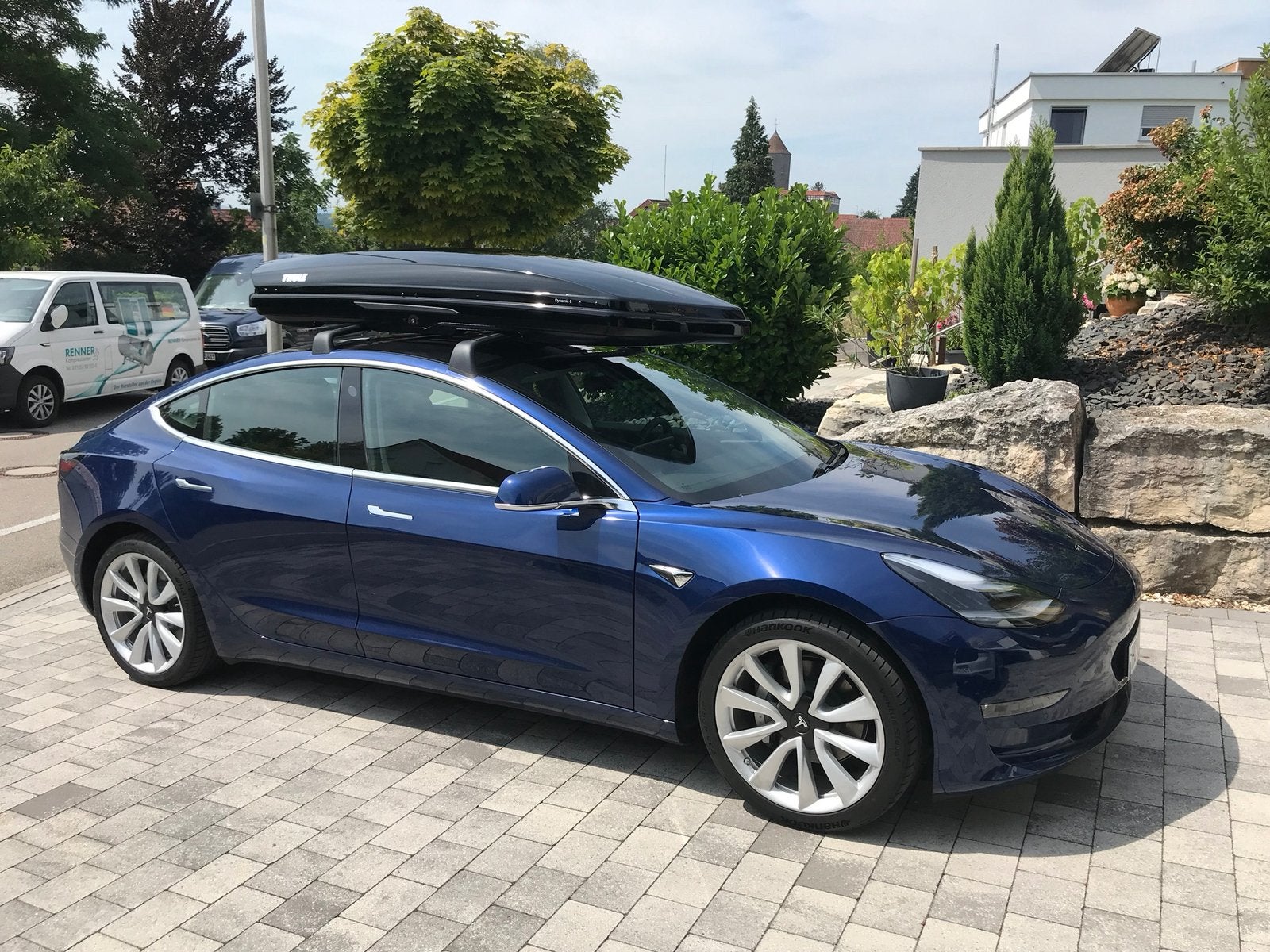 Tesla Model 3 dakkoffer huren | Thule 430L | €60/week, Ophalen, Zo goed als nieuw