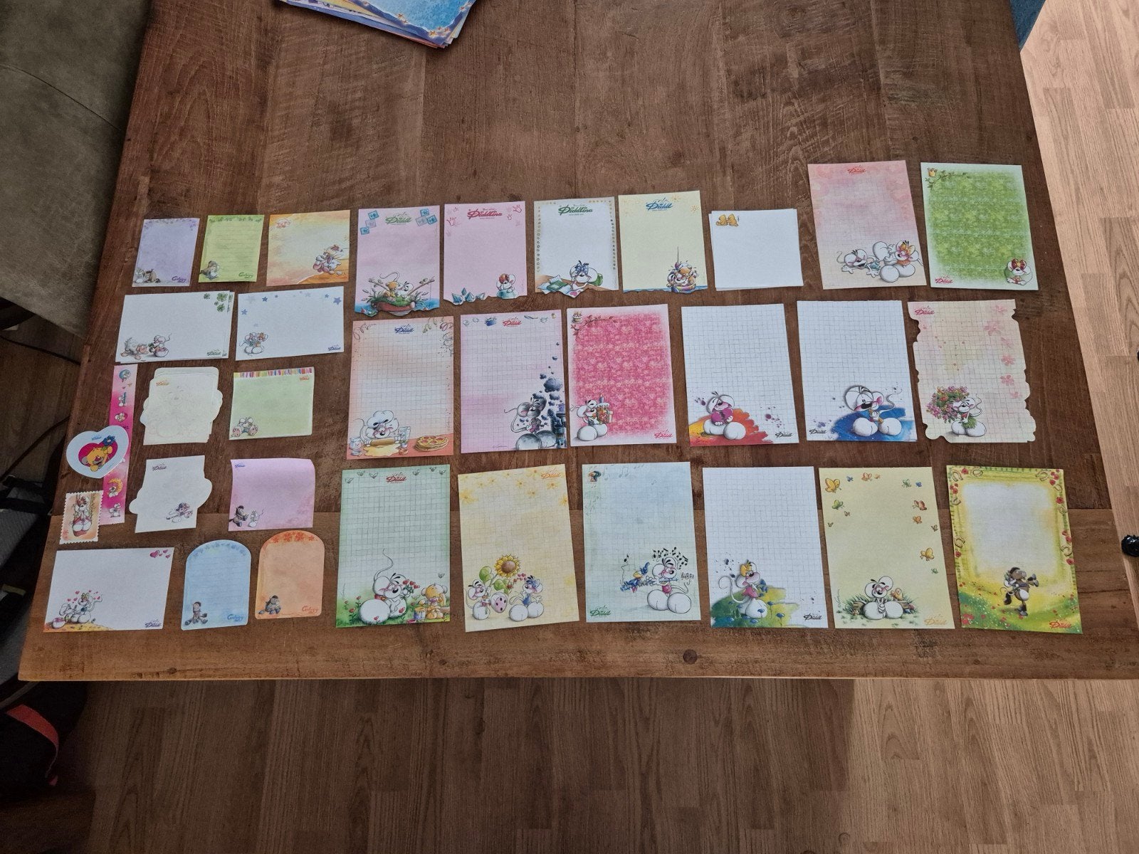 Set van Diddlplaatjes • Diddl • Verzameling, Ophalen of Verzenden, Diddl, Zo goed als nieuw, Papier, Kaart of Schrift